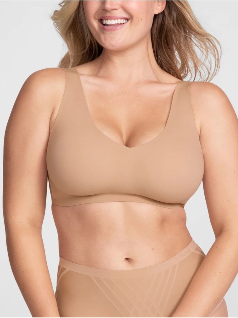 NWOT Honeylove V Neck Bra Size Large